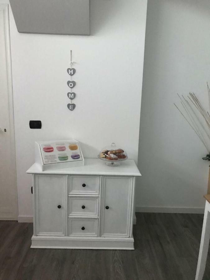 Raya 28 Bed & Breakfast Bari Bagian luar foto